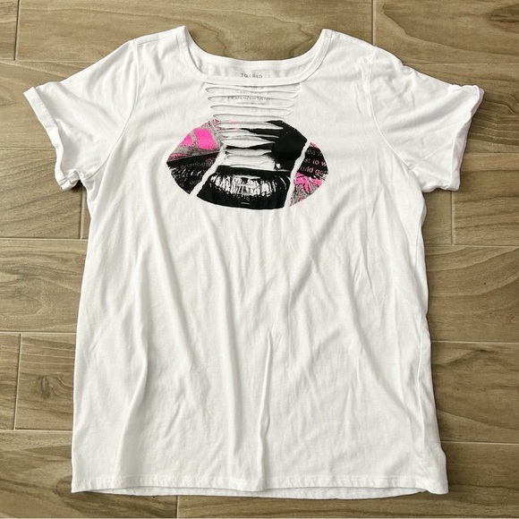 Torrid Slim Fit T-Shirt Size 2 - Picture 1 of 5